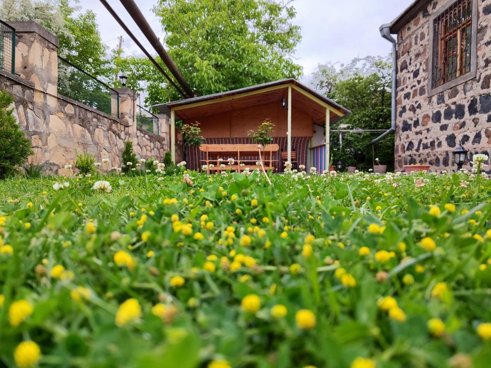 Guest House Nataly Yeghegnadzor Exterior photo